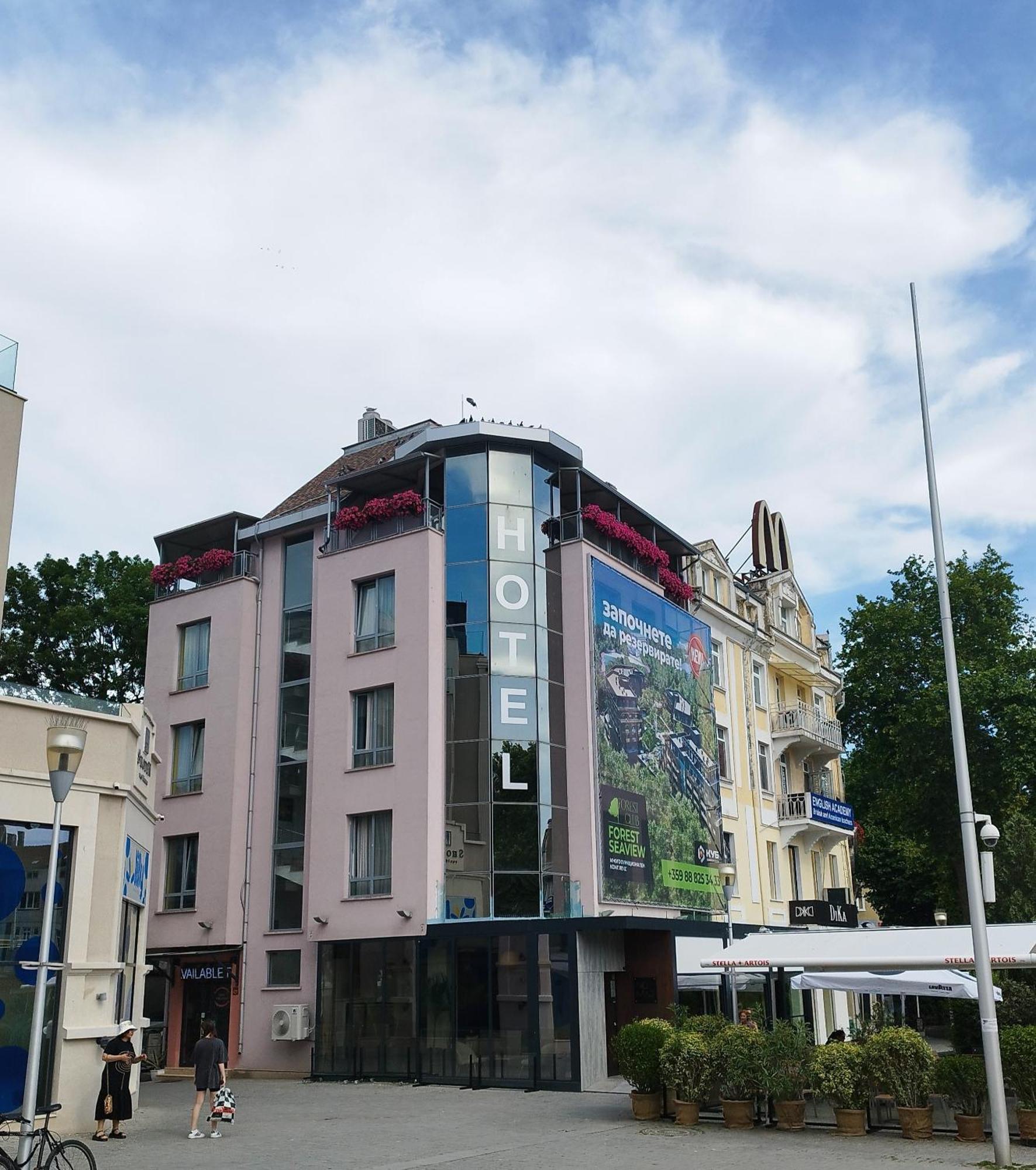 Family Hotel Opera Plaza- Former City Mark Hotel Varna Exterior foto